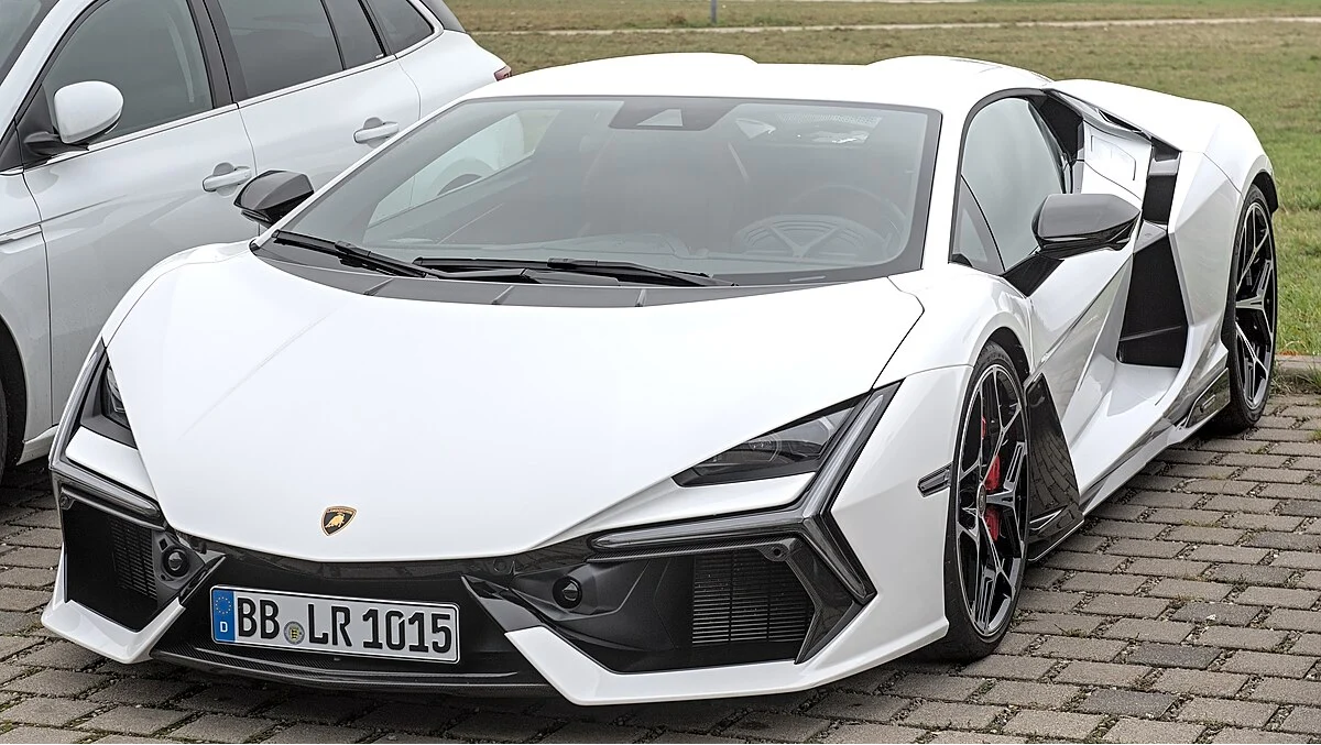 The 5 Most Powerful Sports Cars of 2025: Speed Meets Innovation Lamborghini Revuelto