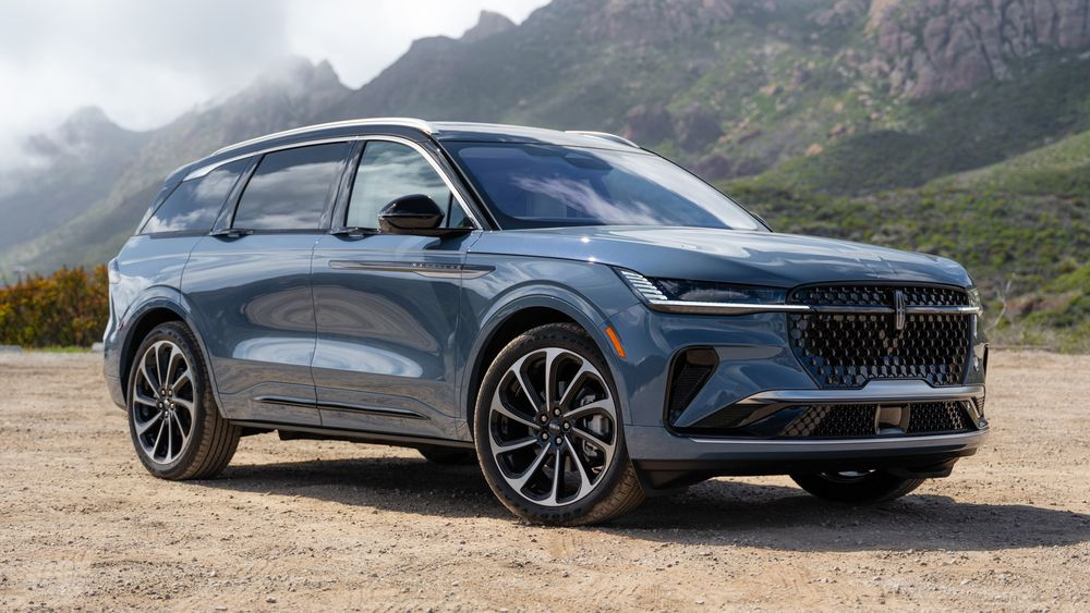 Top 5 Recommended 2026 SUVs for Comfort and Technology 2026 Lincoln Nautilus