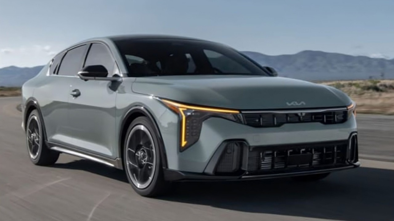 Kia K4