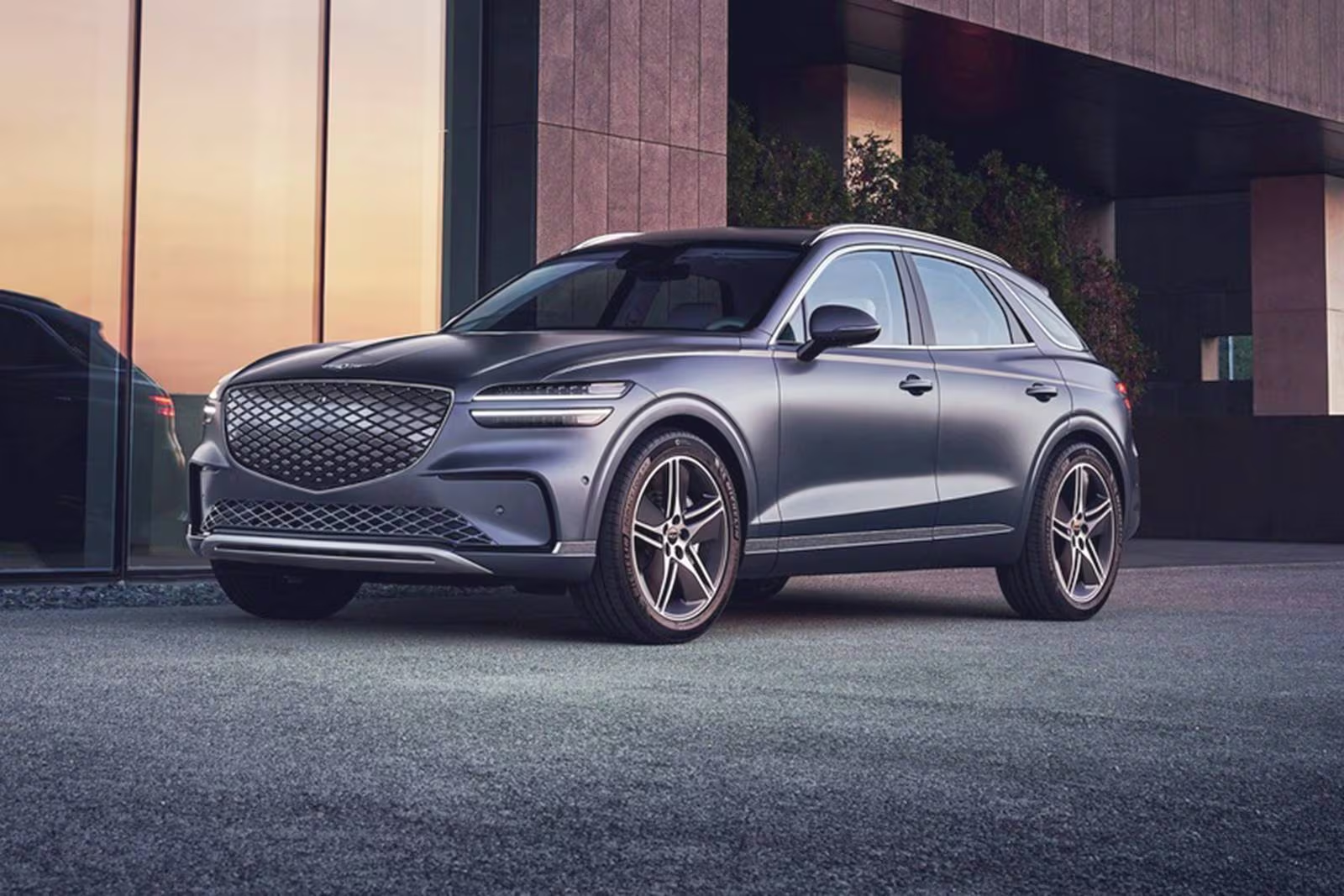 Best Luxury Electric SUV in 2026: 7 Top-Rated Models Compared Genesis Electrified GV70