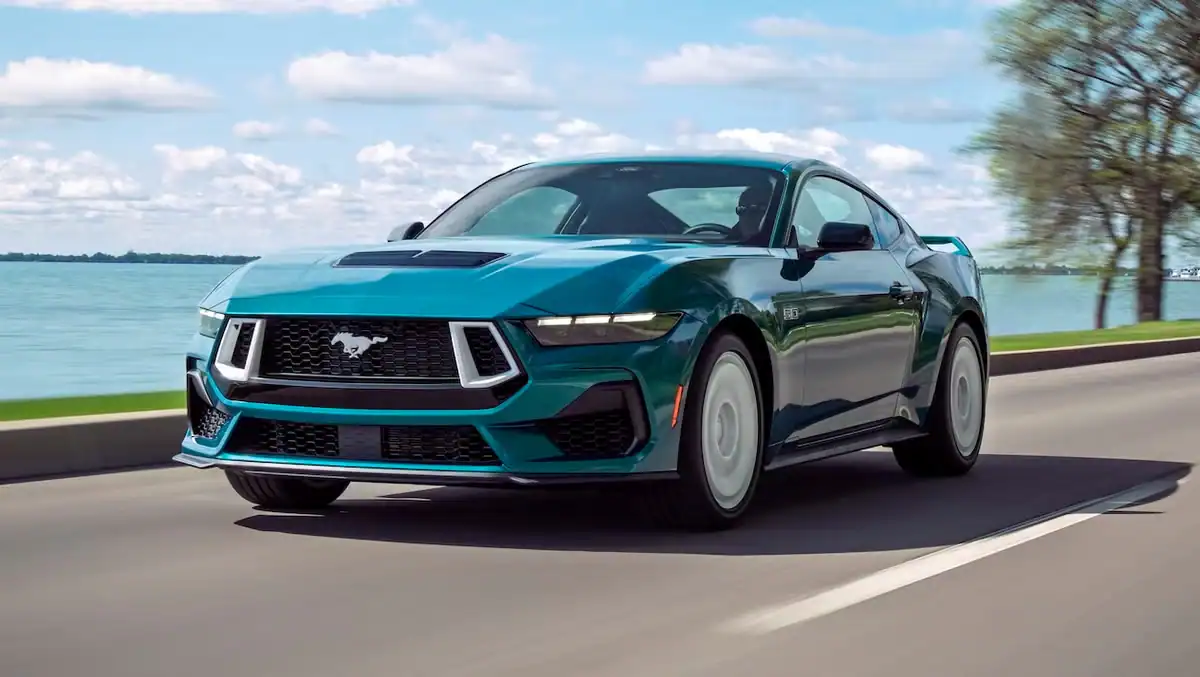 Ford Mustang Dark Horse