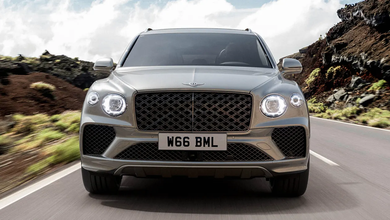 New Bentley Bentayga hybrid to join future EV model in 2028 New Bentley Bentayga hybrid to join future EV model in 2028