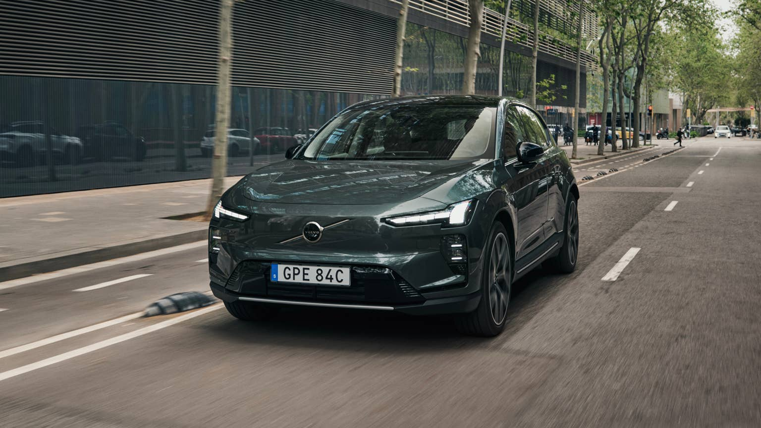 2027 Volvo EX60 EPA Range Reaches 330 Miles in Official Rating