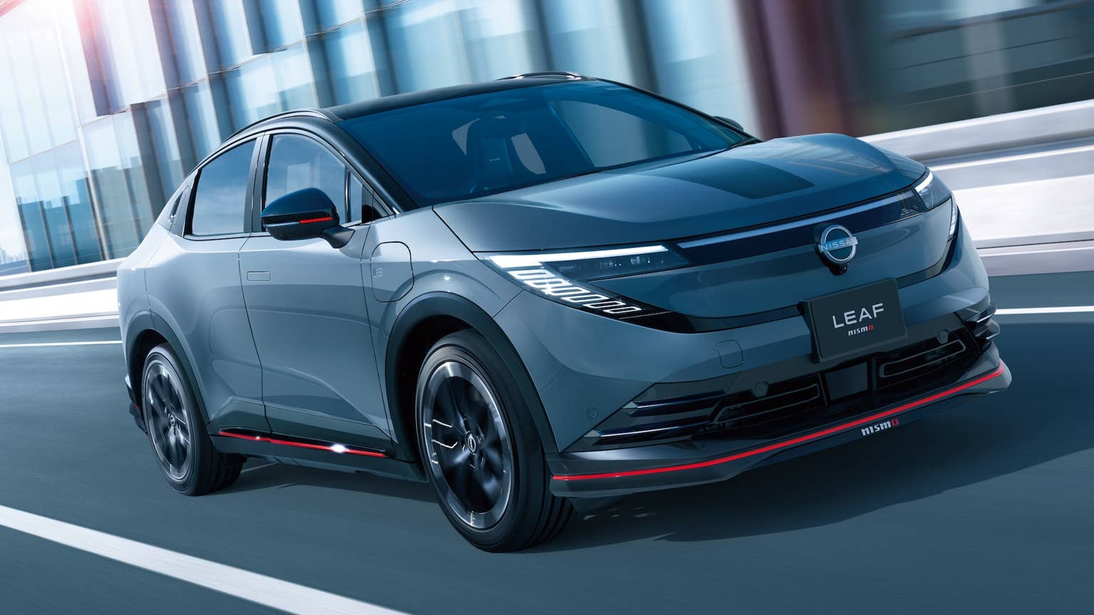 Nissan Leaf NISMO Debuts With Sporty EV Upgrades in Japan