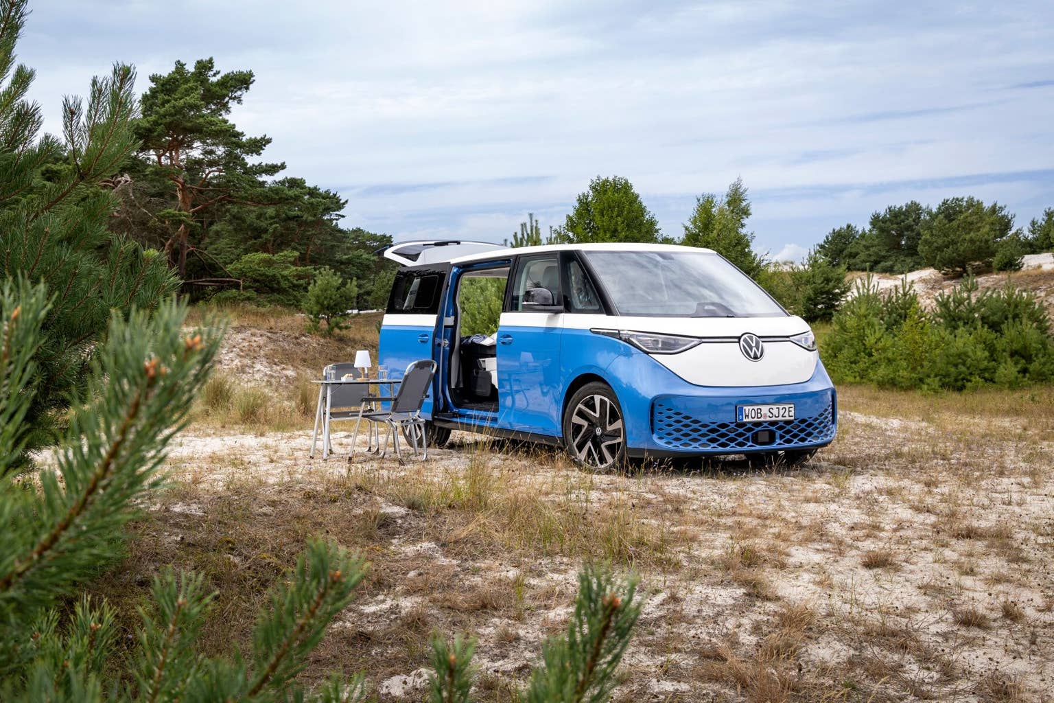VW ID. Buzz California Cruise Finally Gets a Camper