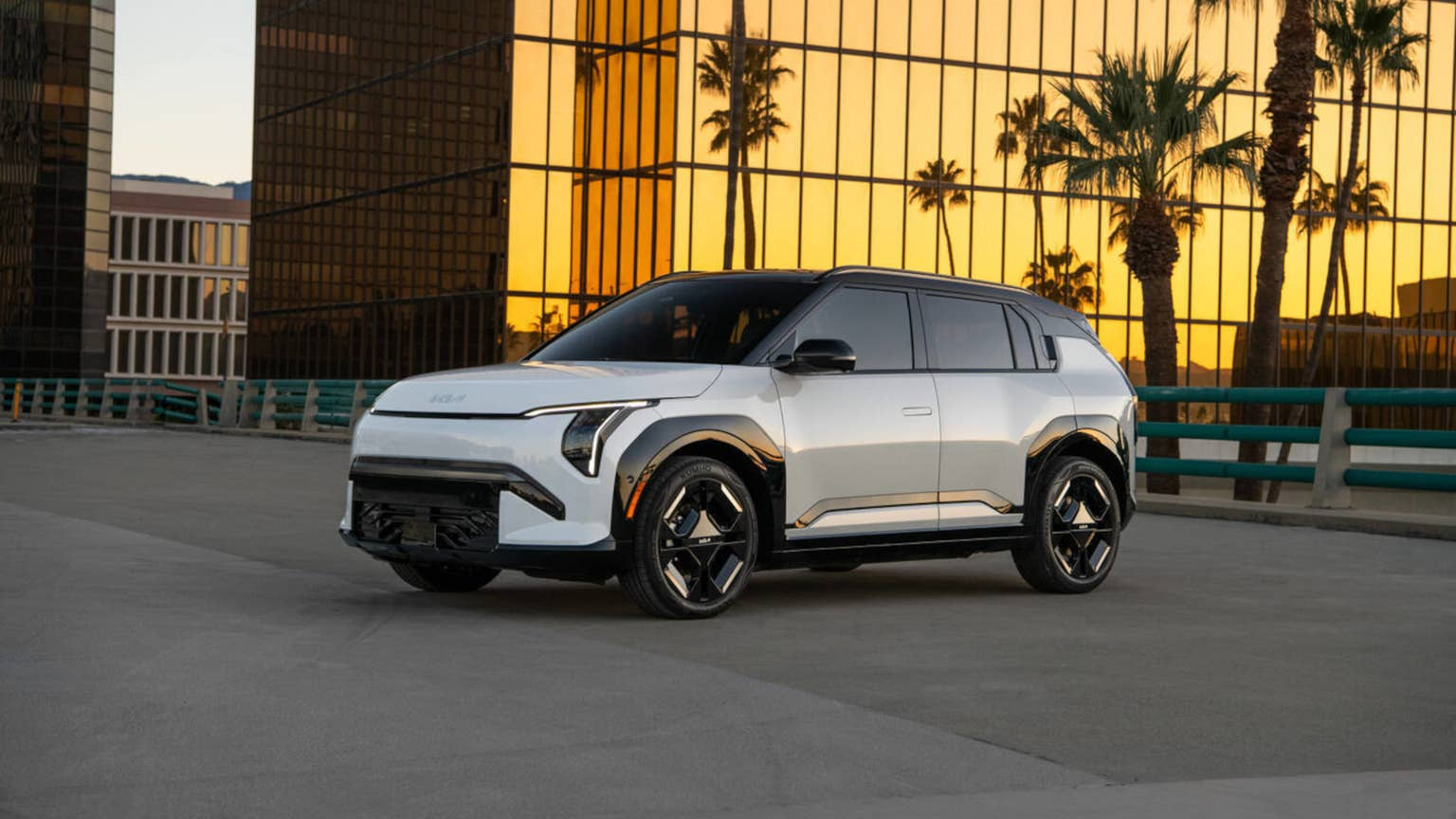 2027 Kia EV3 Drops to $26,385 With California Rebates