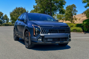 Ford, GM Face Market Share Losses as Hybrid Demand Grows