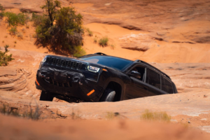 2027 Jeep Cherokee Trailhawk Adds Serious Off-Road Capability