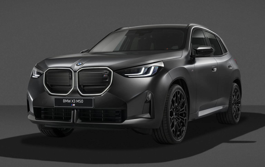 BMW X3 M50 Black Package Adds 443 HP and Dark Style