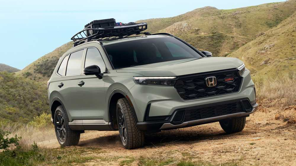 Honda CR-V Set to Overtake Toyota RAV4 in 2026