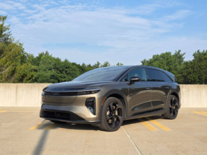 Lucid Deliveries Fall 3.7% in Q3 as EV Maker Cuts Costs