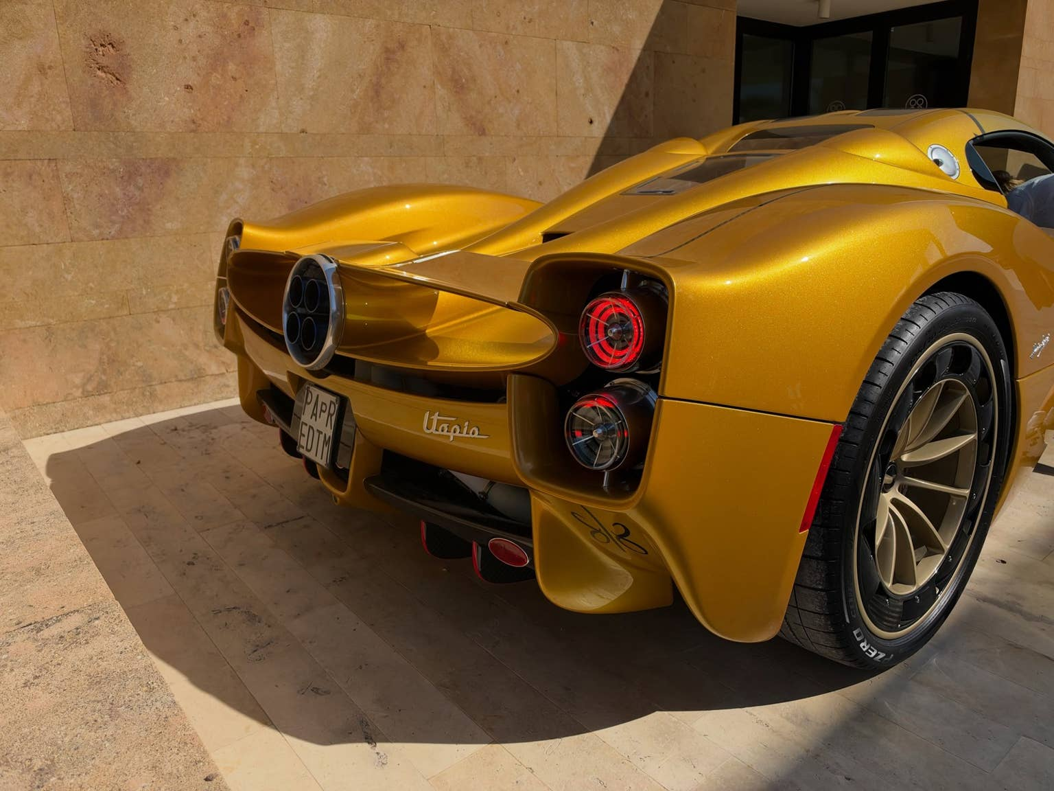 Pagani Utopia With Real Gold and Moon Dust Is One of a Kind