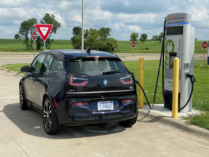 EV Range Anxiety: 42% of Americans Want 300 Miles or More